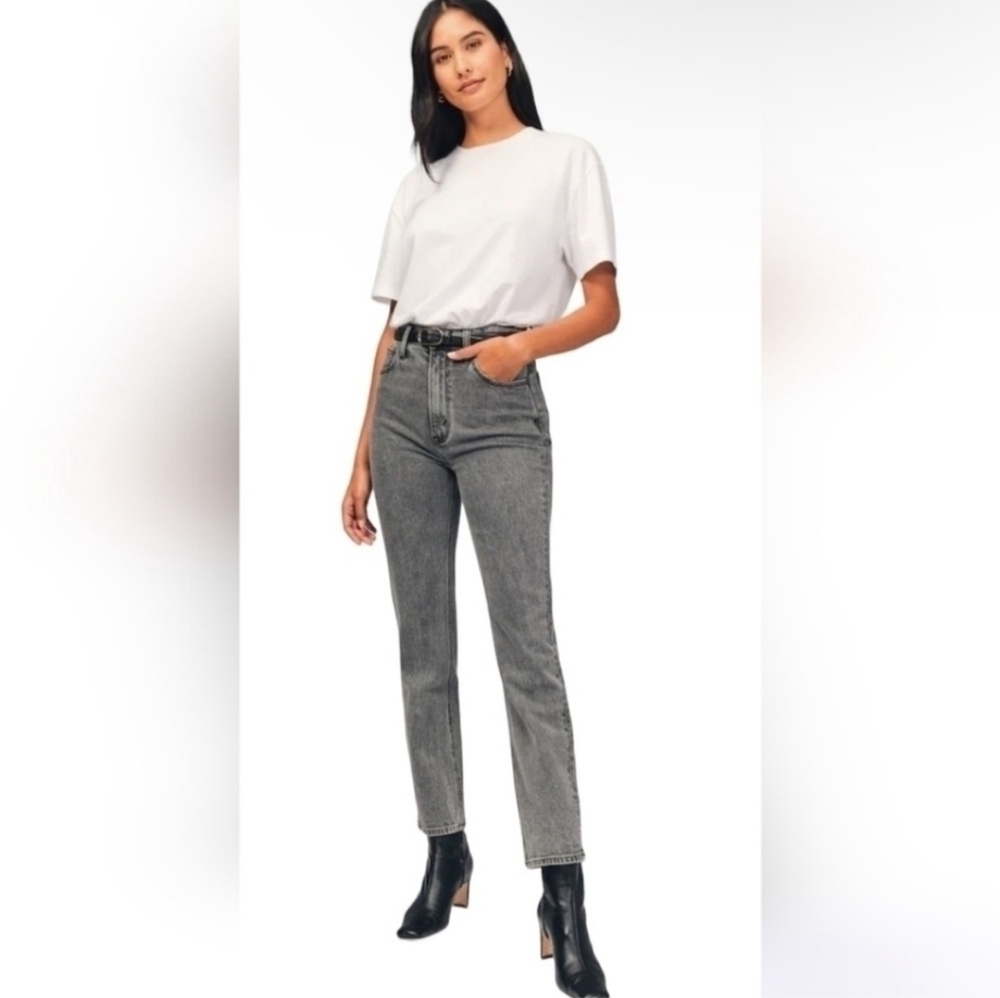 Abercrombie & Fitch The Ankle Straight Ultra High Rise Jeans Gray Wash Size 26 - Picture 2 of 9